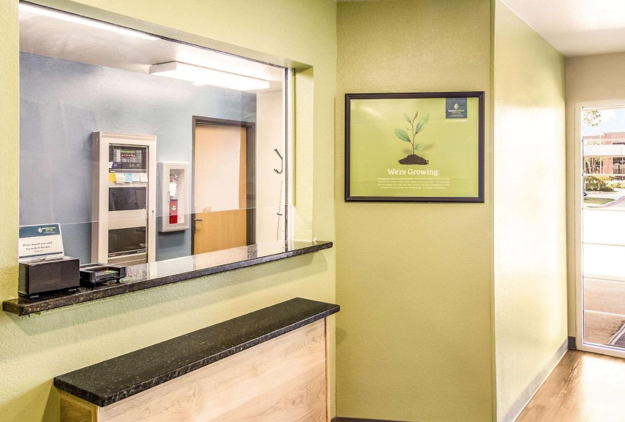 Woodspring Suites Houston Бейтаун Экстерьер фото
